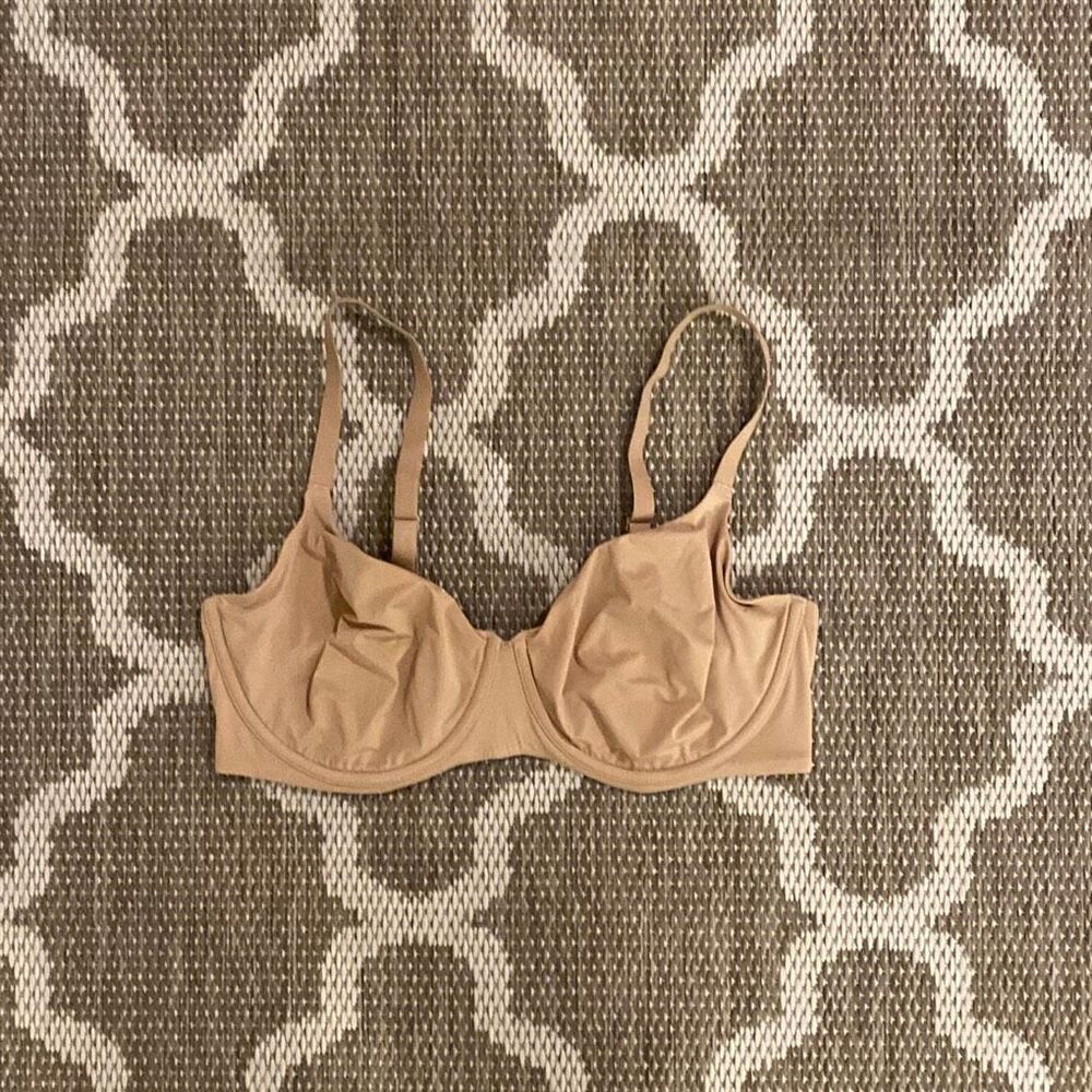 Victoria Secret body by Victoria unlined Demi bra size 36DDD